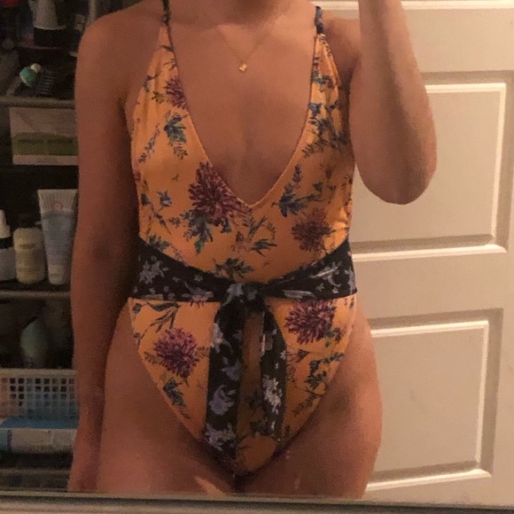 RiverIsland bathing suit - Picture 5 of 5